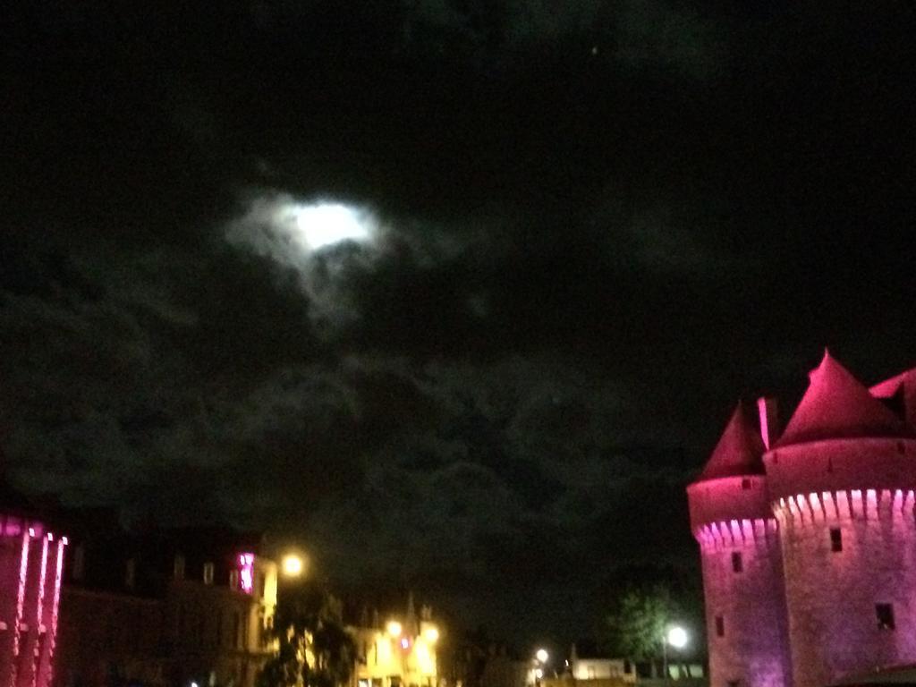 Guérande Hotel Les Remp'Arts מראה חיצוני תמונה